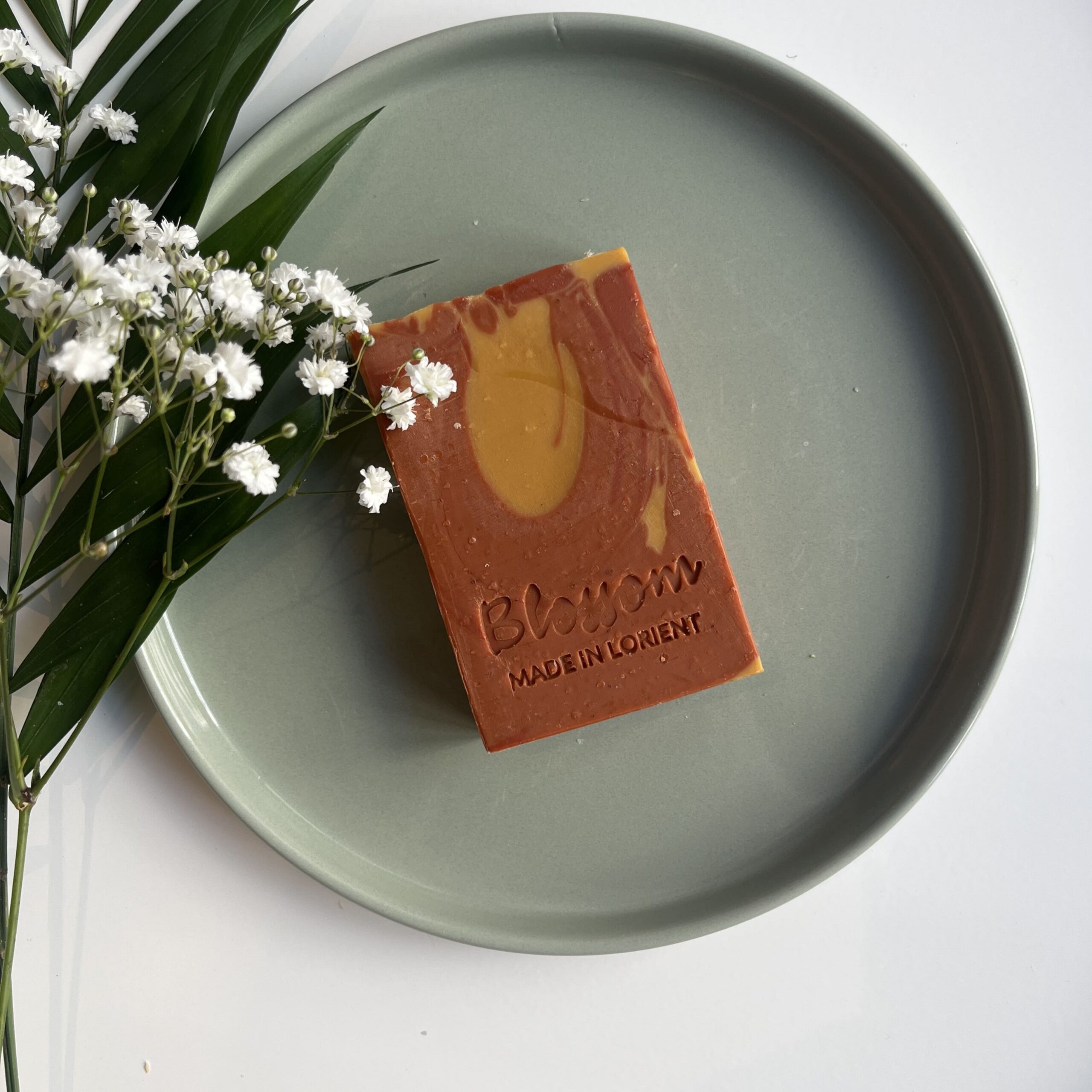 savon artisanal à l'huile d'abricot et agrumes