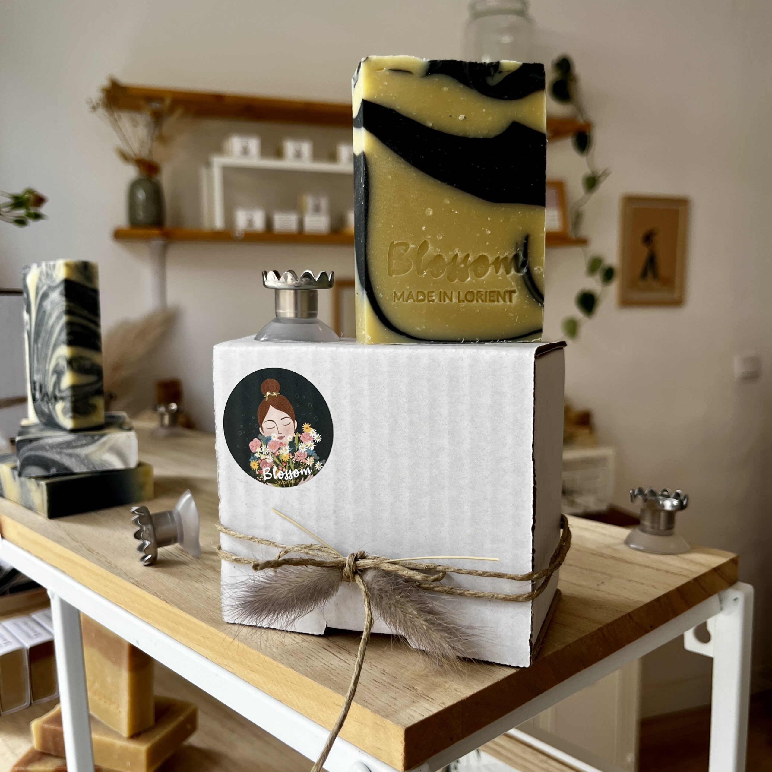 coffret cadeau savon et son porte savon aimanté