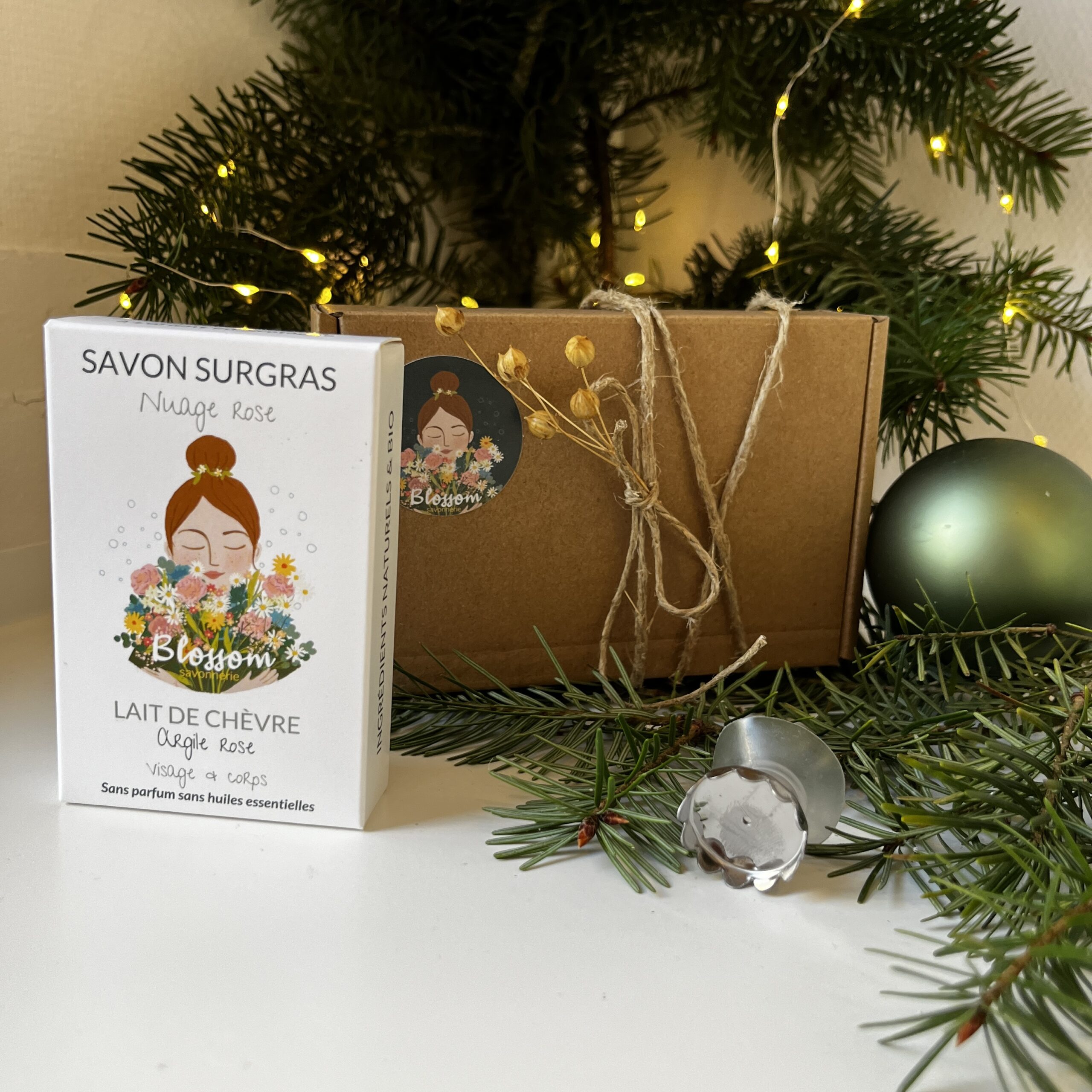 Coffret cadeau un savon artisanal et son porte-savon aimanté