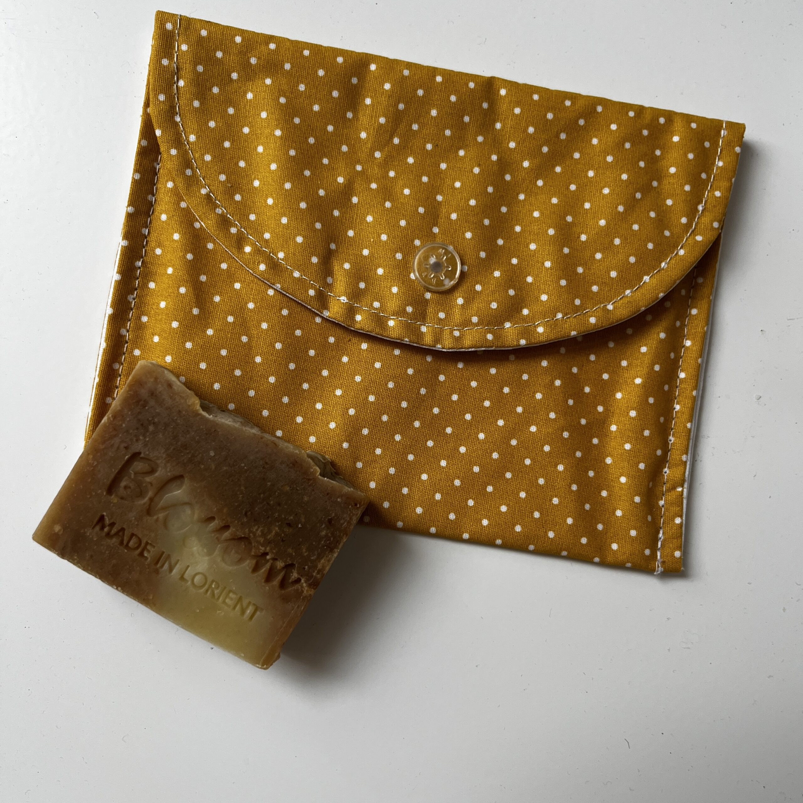 pochette de transport savon