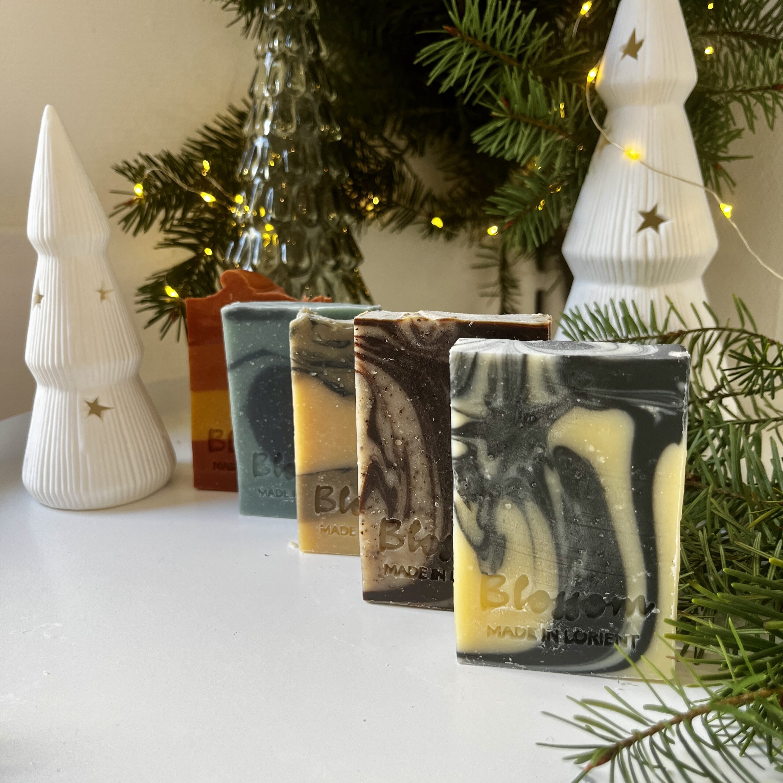 coffret cadeau savons aux huiles essentielles pour Noël