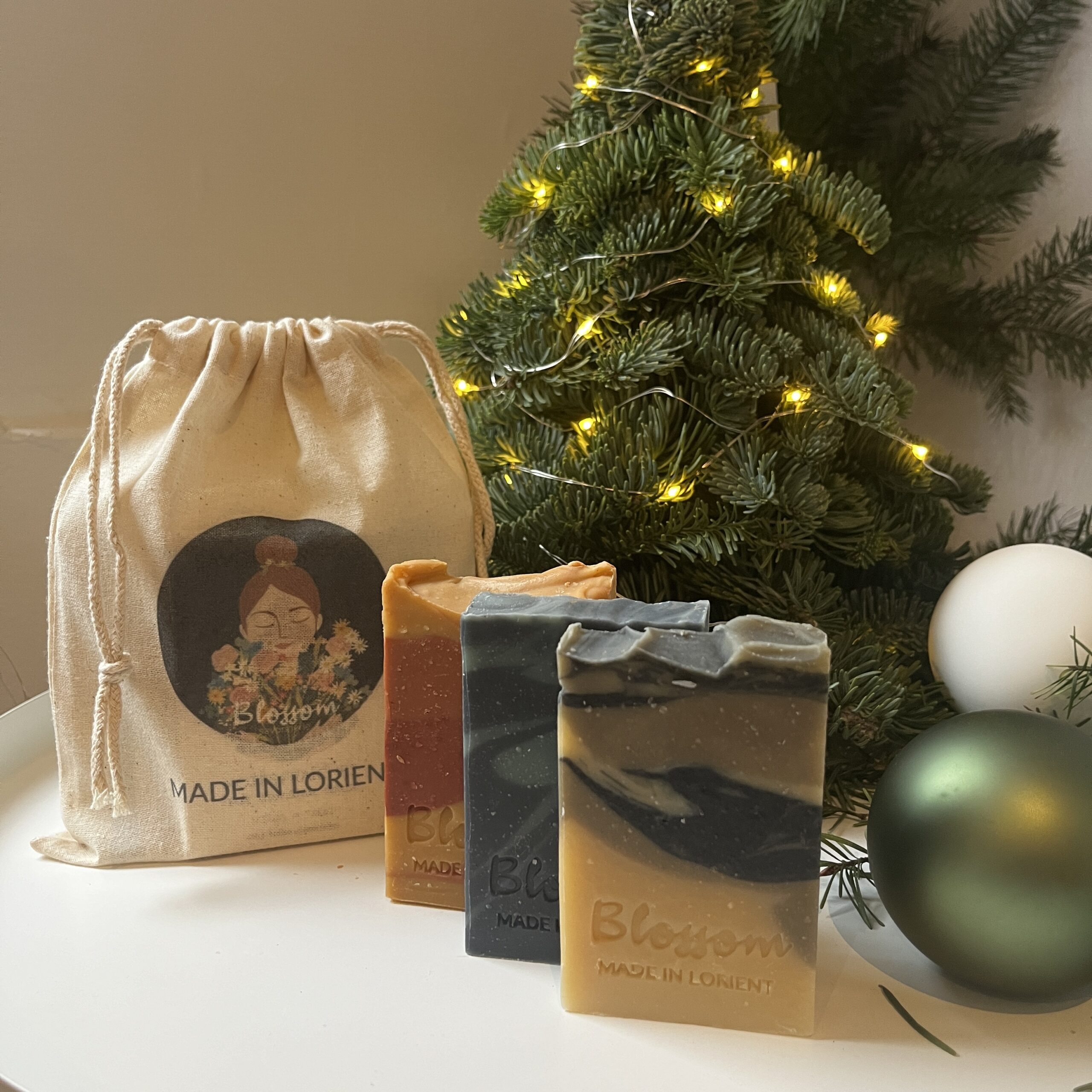 Coffret de savons artisanaux aux huiles essentielles