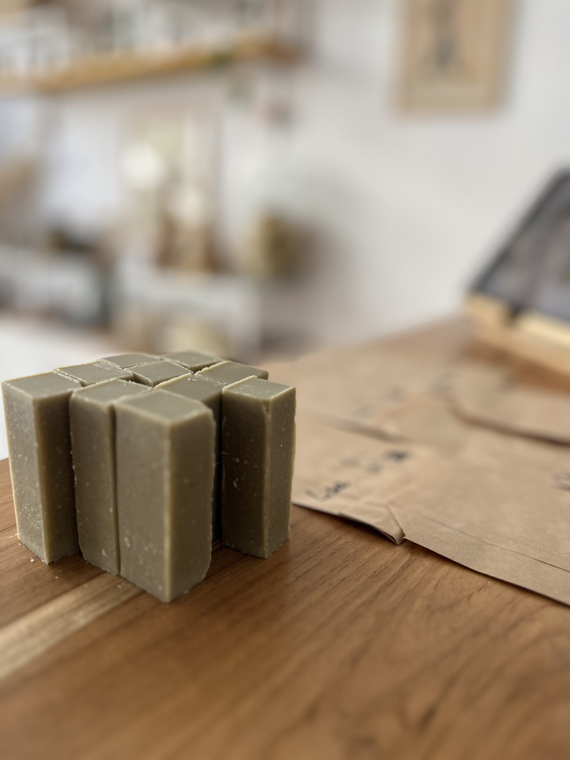 savon détachant naturel artisanal à la terre de sommières