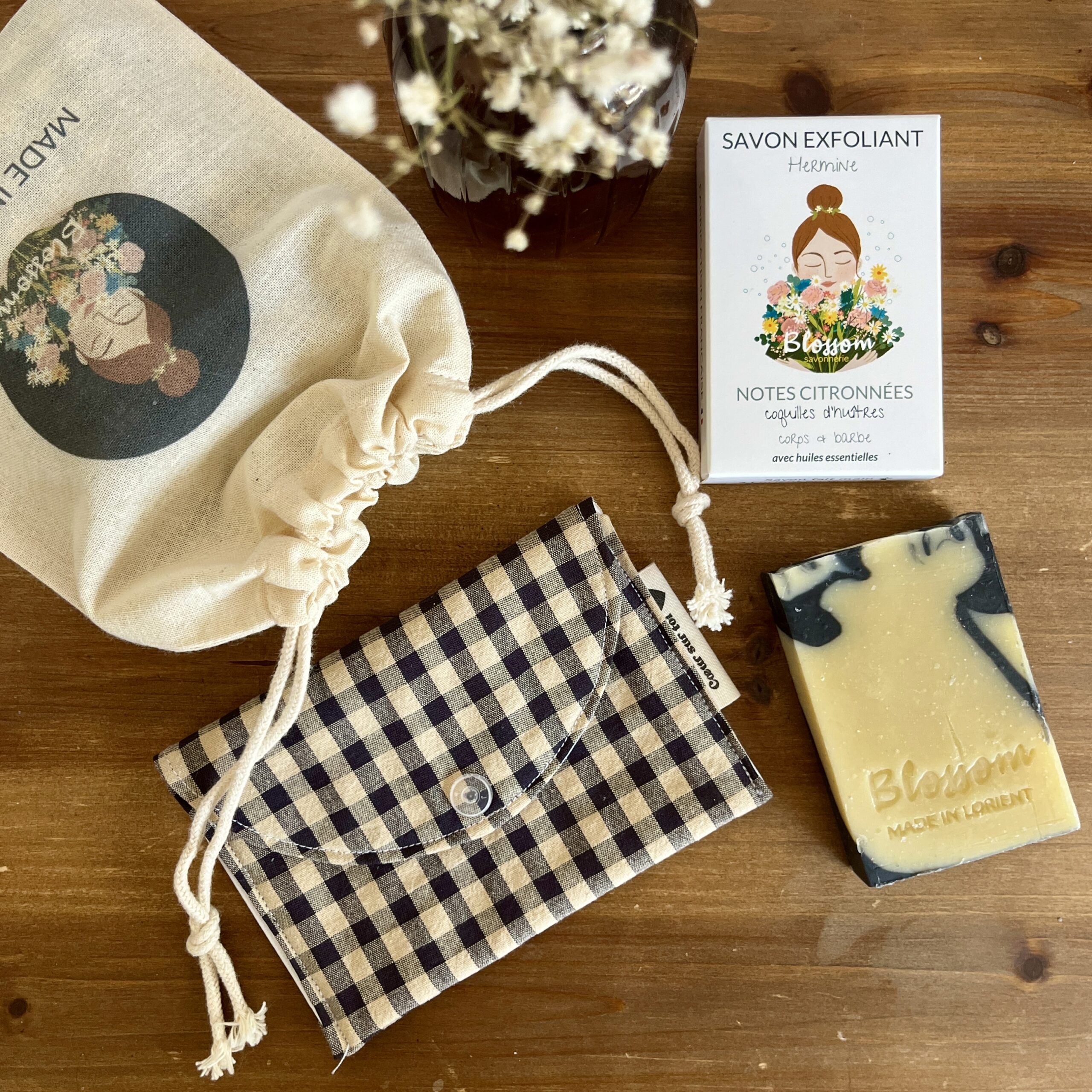 cadeaux d'entreprises et cse , savons artisanaux personnalisés fabriqués en Bretagne