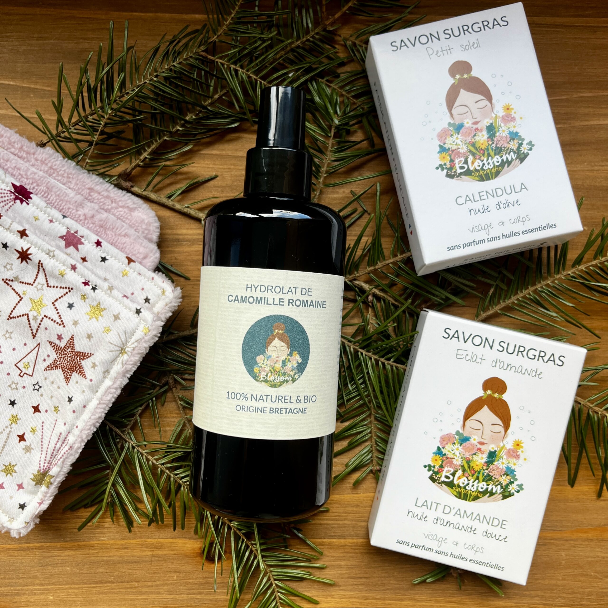 coffret naissance bébé : savons artisanaux, hydrolats et cotons lavables