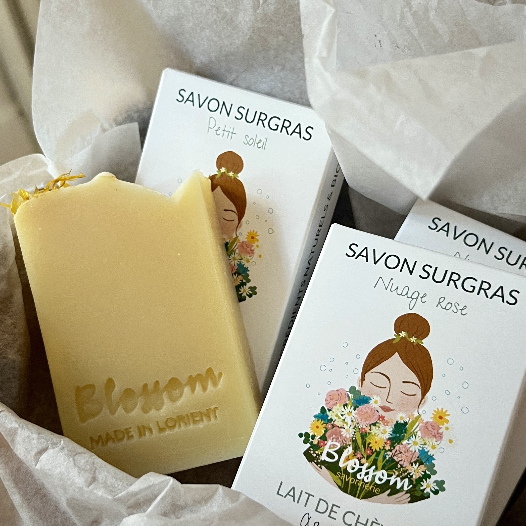 Savons artisanaux bio et naturels fabriqués en Bretagne avec des ingrédients bio pour les peaux sensibles